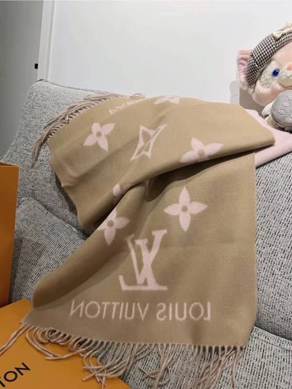 Louis Vuitton Scarf LVC00507